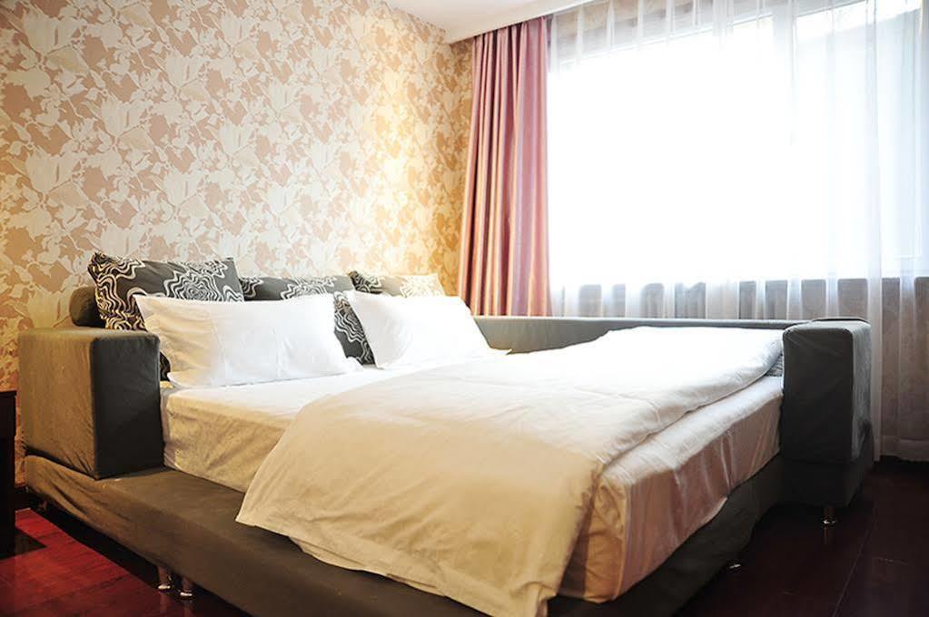 East Sacred Hotel Beijing Eksteriør billede