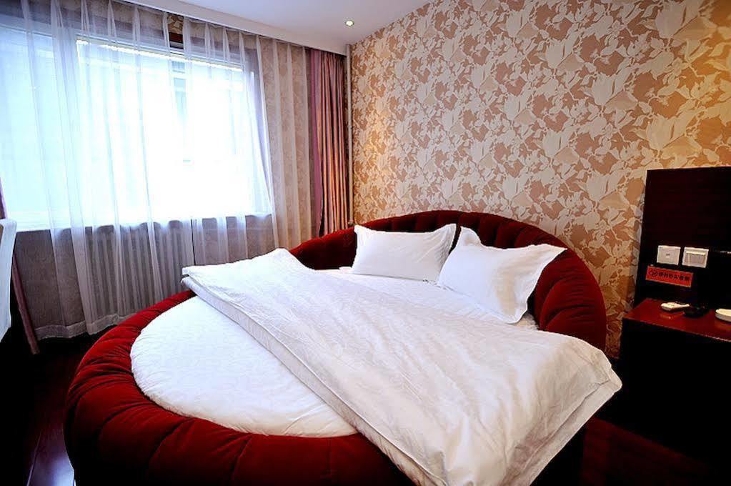 East Sacred Hotel Beijing Eksteriør billede