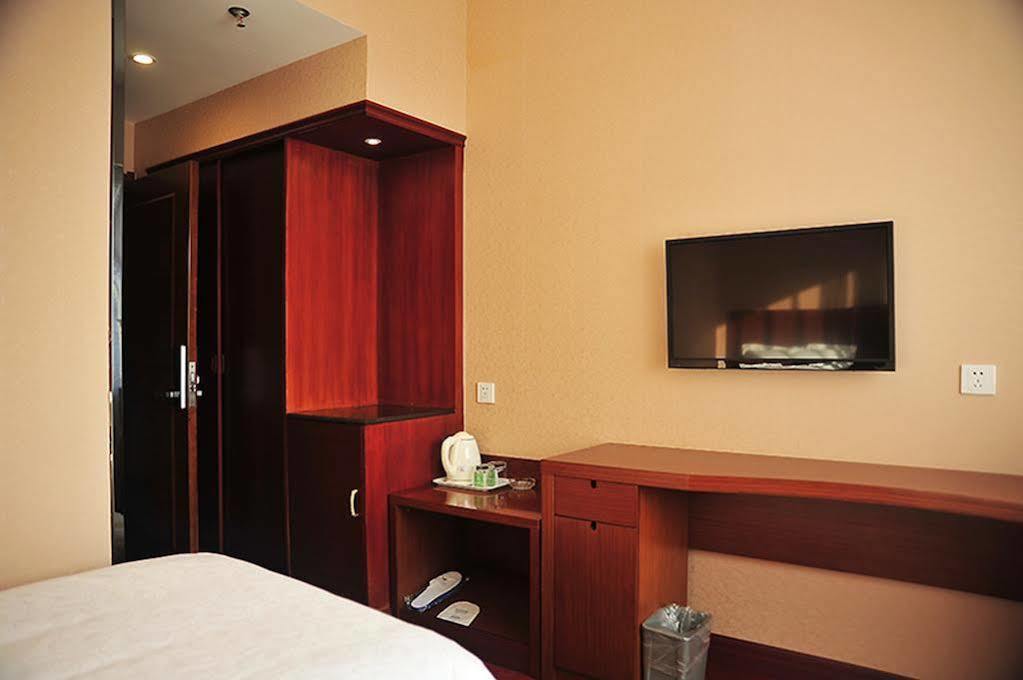 East Sacred Hotel Beijing Eksteriør billede