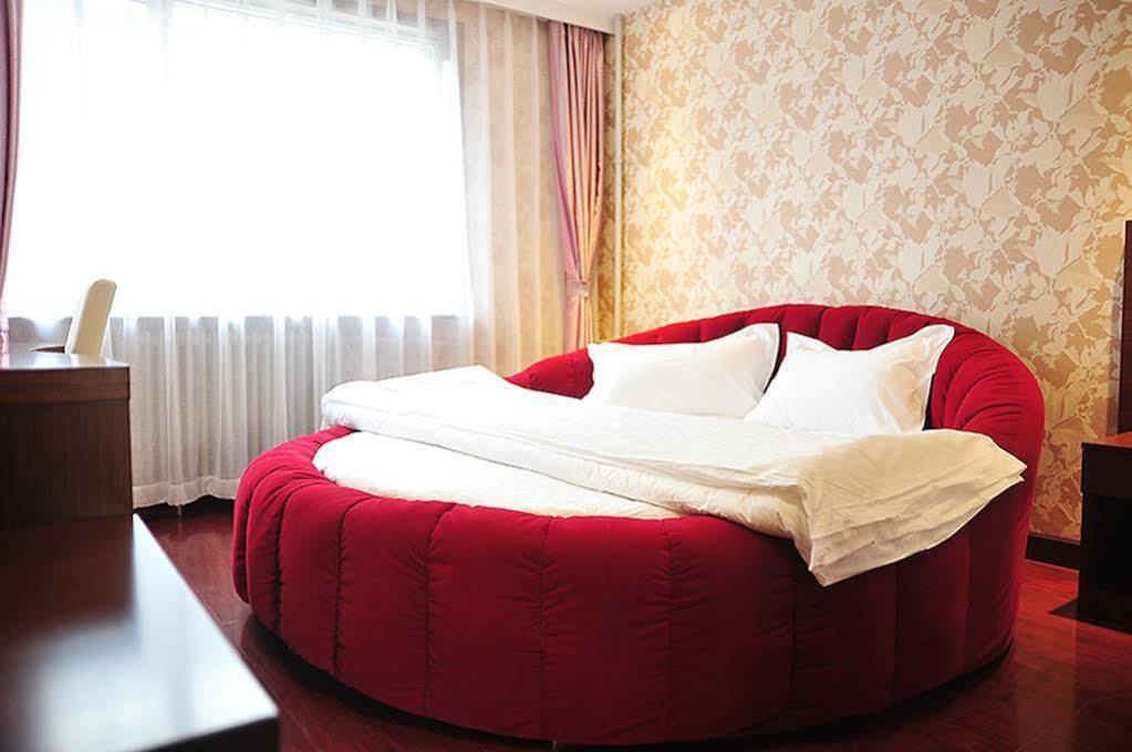 East Sacred Hotel Beijing Eksteriør billede